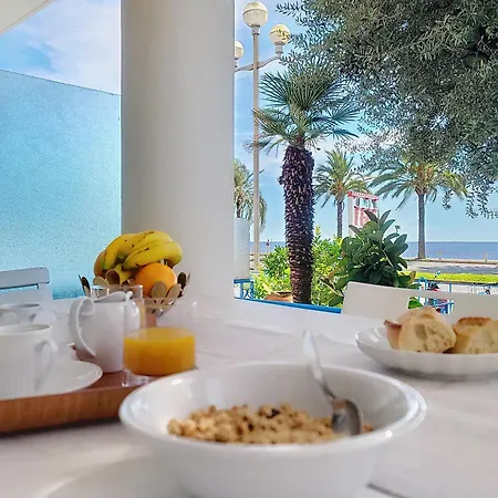 Promenade Des Garden Sea View